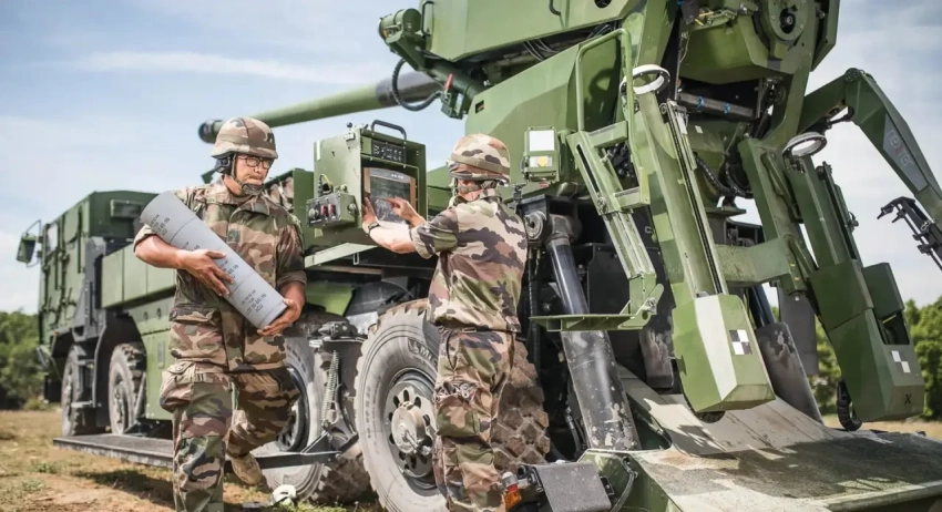 «Не получили таблицы стрельбы»: чешские военные недовольны САУ CAESAR