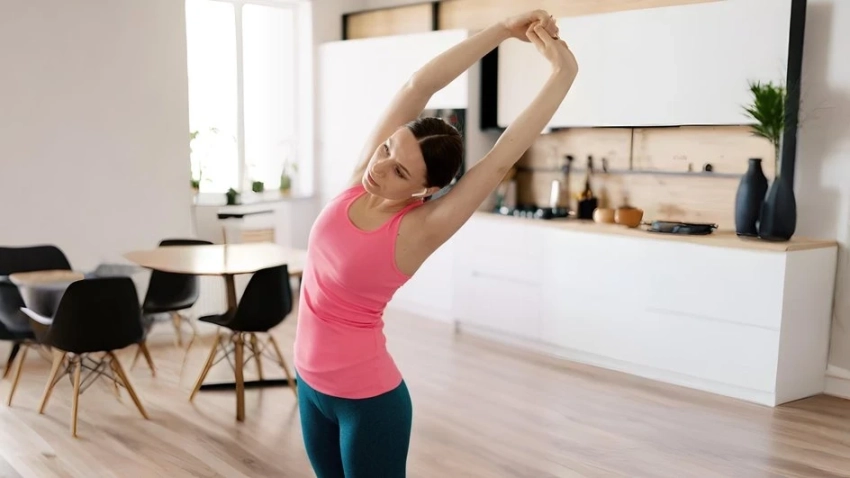 Займет всего 7 минут: разминка как лучшая альтернатива утреннему капучино