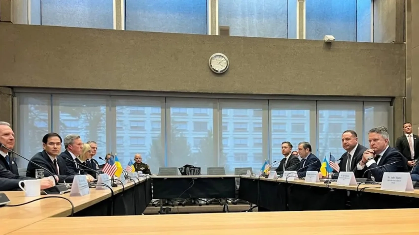 США и Украина завершили первый день переговоров, ЕС представил свой контрплан