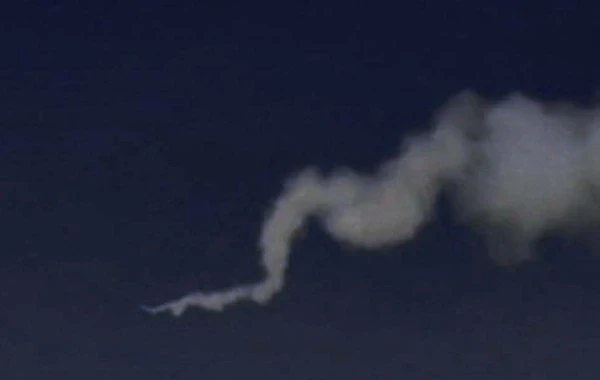 Жители Великого Новгорода сообщают о взрывах и пожаре