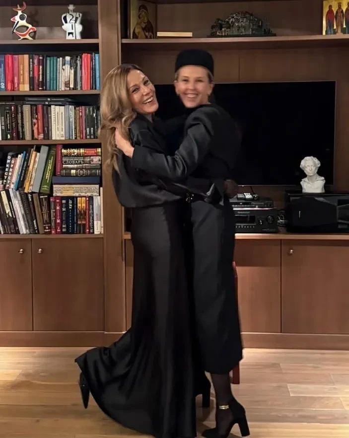 Сати Спивакова, Снежанна Георгиева с мужем и детьми посетили концерт Владимира Спивакова