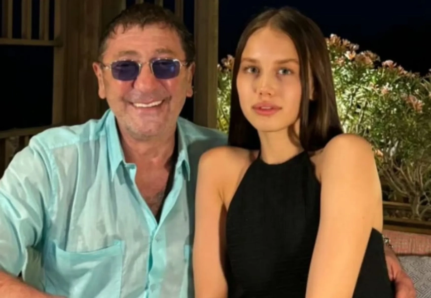 "Не собираюсь останавливаться". Григорий Лепс высказался о планах завести детей с 19-летней невестой