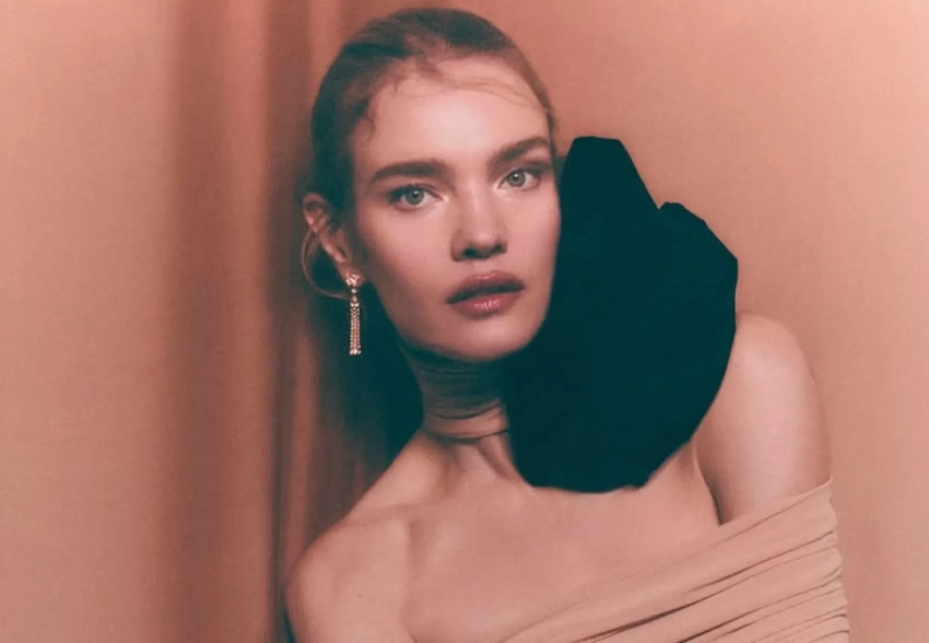 "Нужно дать им пережить трудный момент". Наталья Водянова снялась для глянца и рассказала о воспитании детей