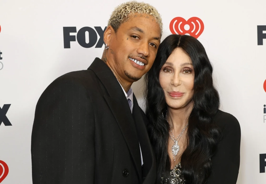 79-летняя Шер собирается выйти замуж за 39-летнего бойфренда в свой юбилей