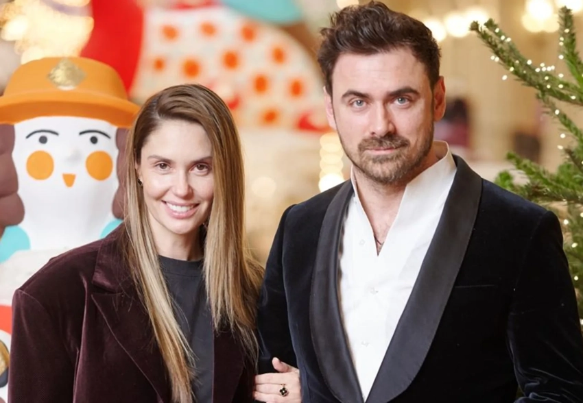 Агата Муцениеце впервые вышла в свет после рождения третьего ребёнка