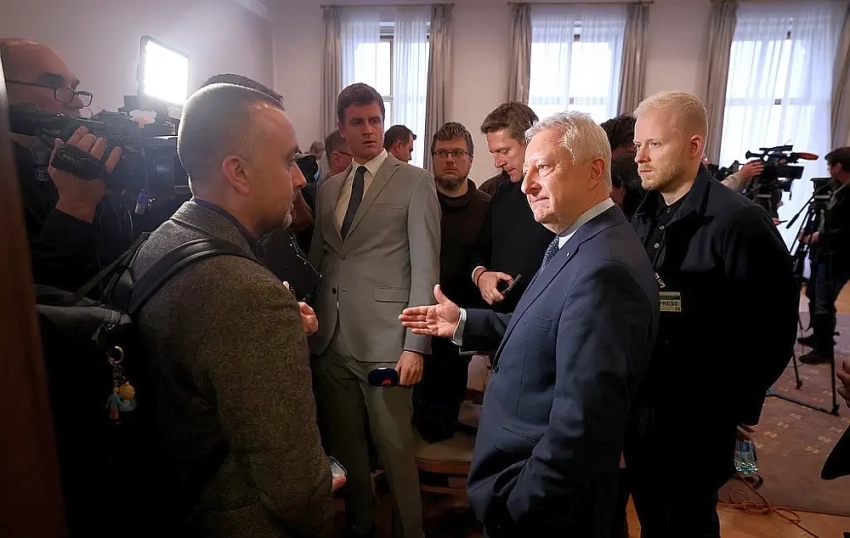 Новый министр обороны Чехии отказался от приглашения посетить Киев