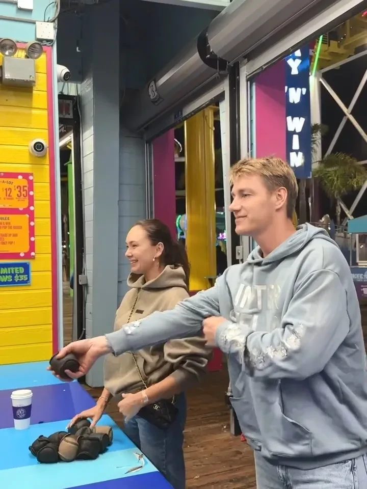 Аида Гарифуллина поздравила мужа Алексея Воробьёва с 38-летием и показала новые фото