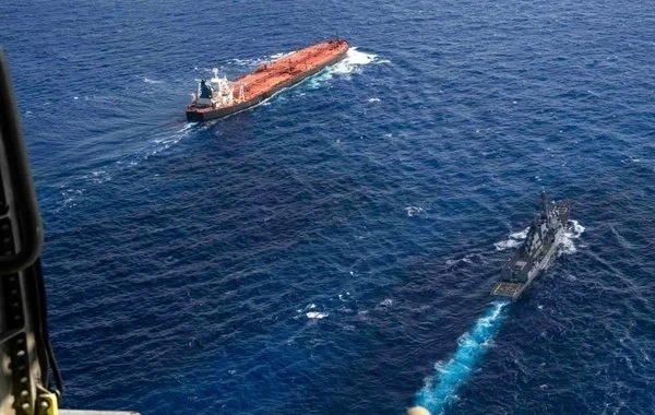 ВМС США захватили в Индийском океане танкер с иранской нефтью