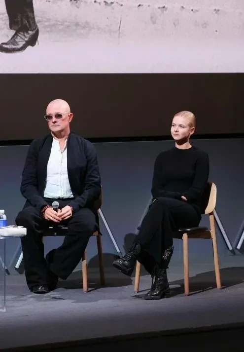 21-летняя новая жена Егора Бероева оборвала связи с друзьями после замужества